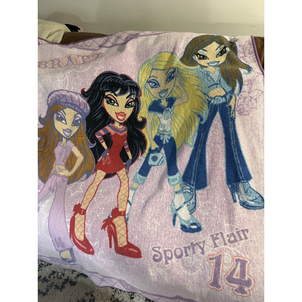 Vintage Bratz Sporty Flair 14 Fleece Throw Blanket Purple Y2K Cloe Sasha Jade